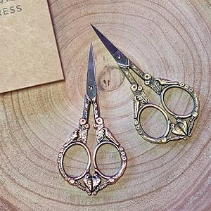 In Stock: NNK Feathered Friends Scissors - Image 2