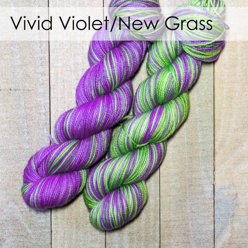 In Stock: Vivid Violet/New Grass Inversibles Set