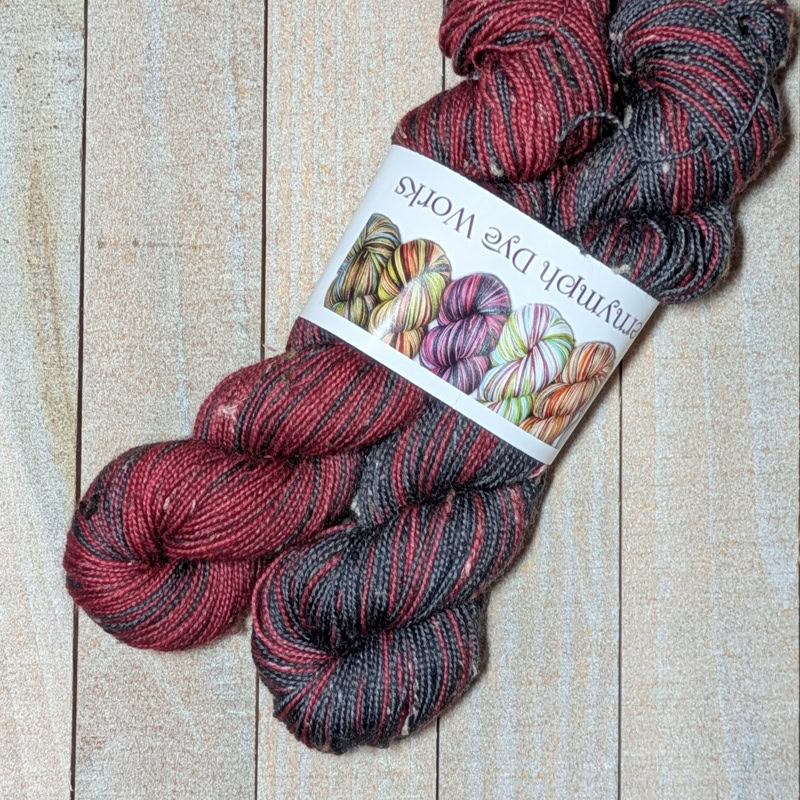 In Stock: Winter Red/Soft Black Inversibles Set
