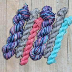 In Stock: Serendipity Shortie Sets #102 - Cozy Worsted